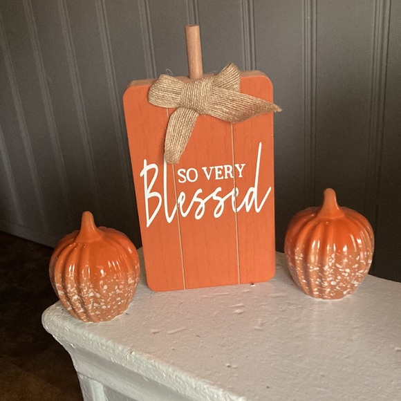 NWT Bundle-So Very Blessed Wood Pumpkin Sign & Orange Glazed Porcelain Pumpkins - Picture 6 of 15